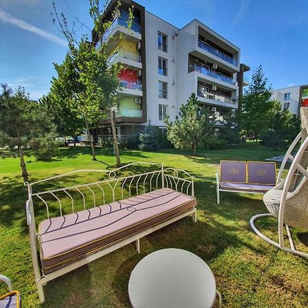 Beside Airport Apartment Otopeni Ngoại thất bức ảnh