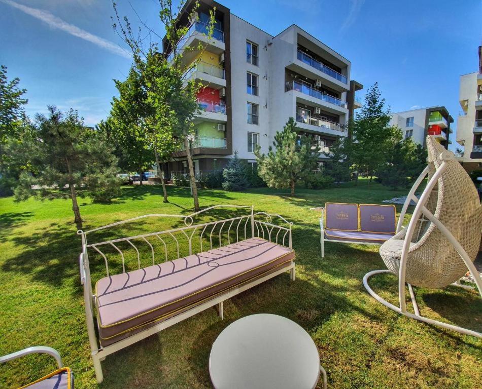 Beside Airport Apartment Otopeni Ngoại thất bức ảnh